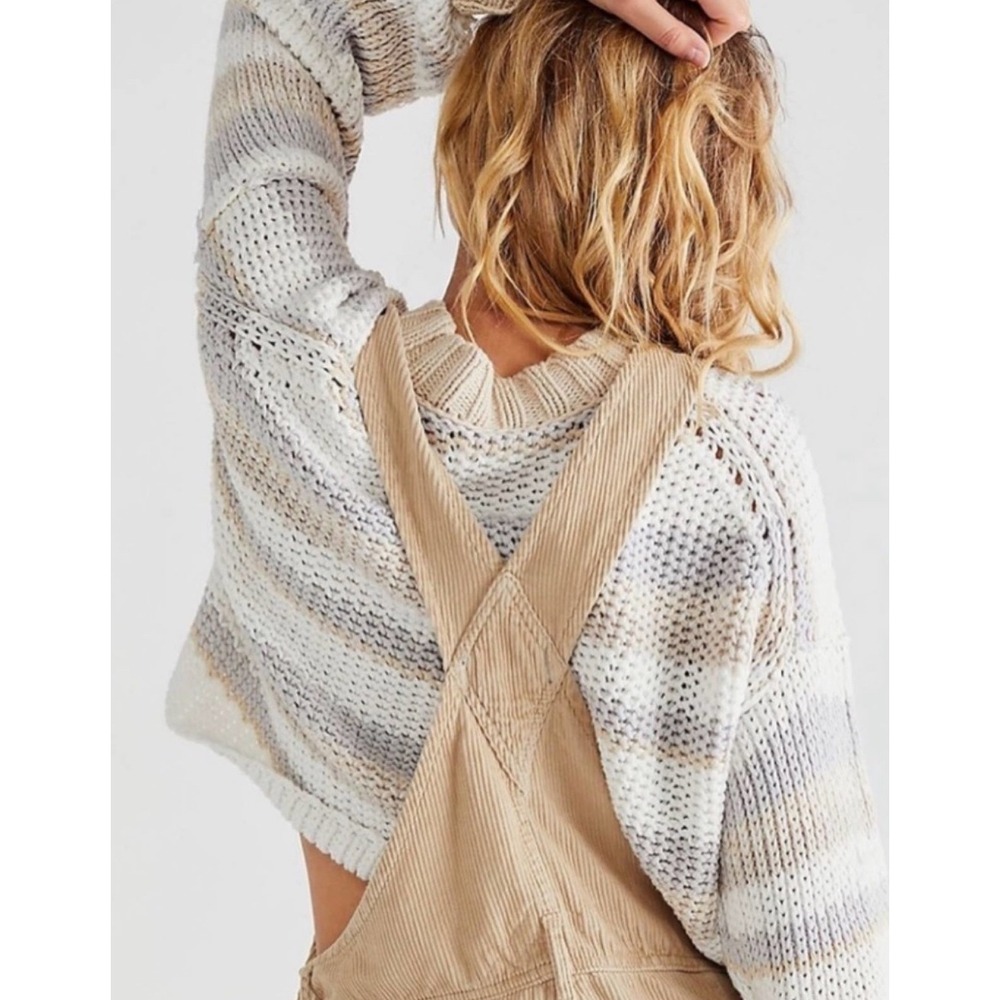 NWT Free People Devon Cropped Knit Sweater Pullover Beige Grey Oversized Cozy - Picture 6 of 7